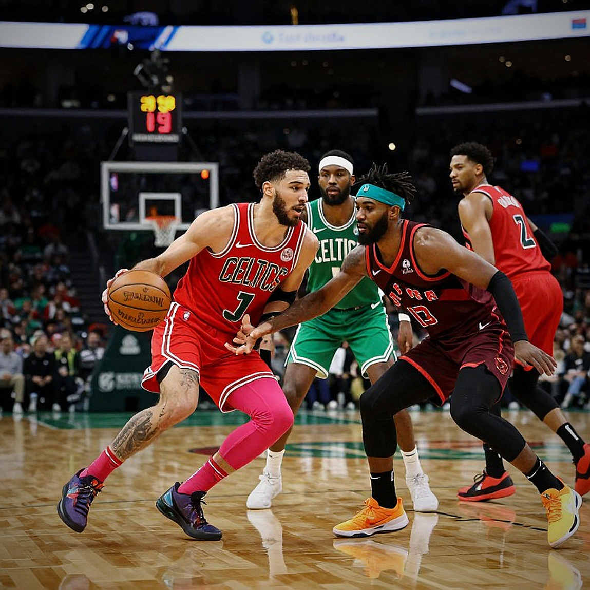 Chicago Bulls đổi Rob Dillingham lấy Buddy Hield: Một thương vụ chỉ đúng nếu một bên biết mình đang xây điều gì
