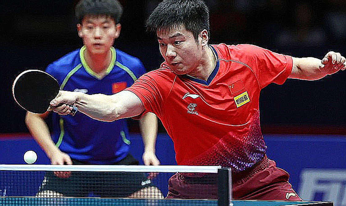 V-League và cơn ác mộng bạo lực: Treo còi hay treo giày?